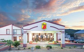 Super 8 By Wyndham Kerrville Tx